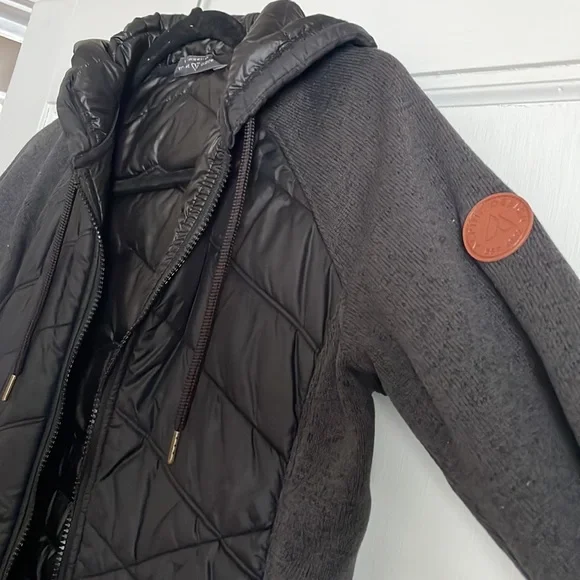 Jacket - Picture 2 of 3